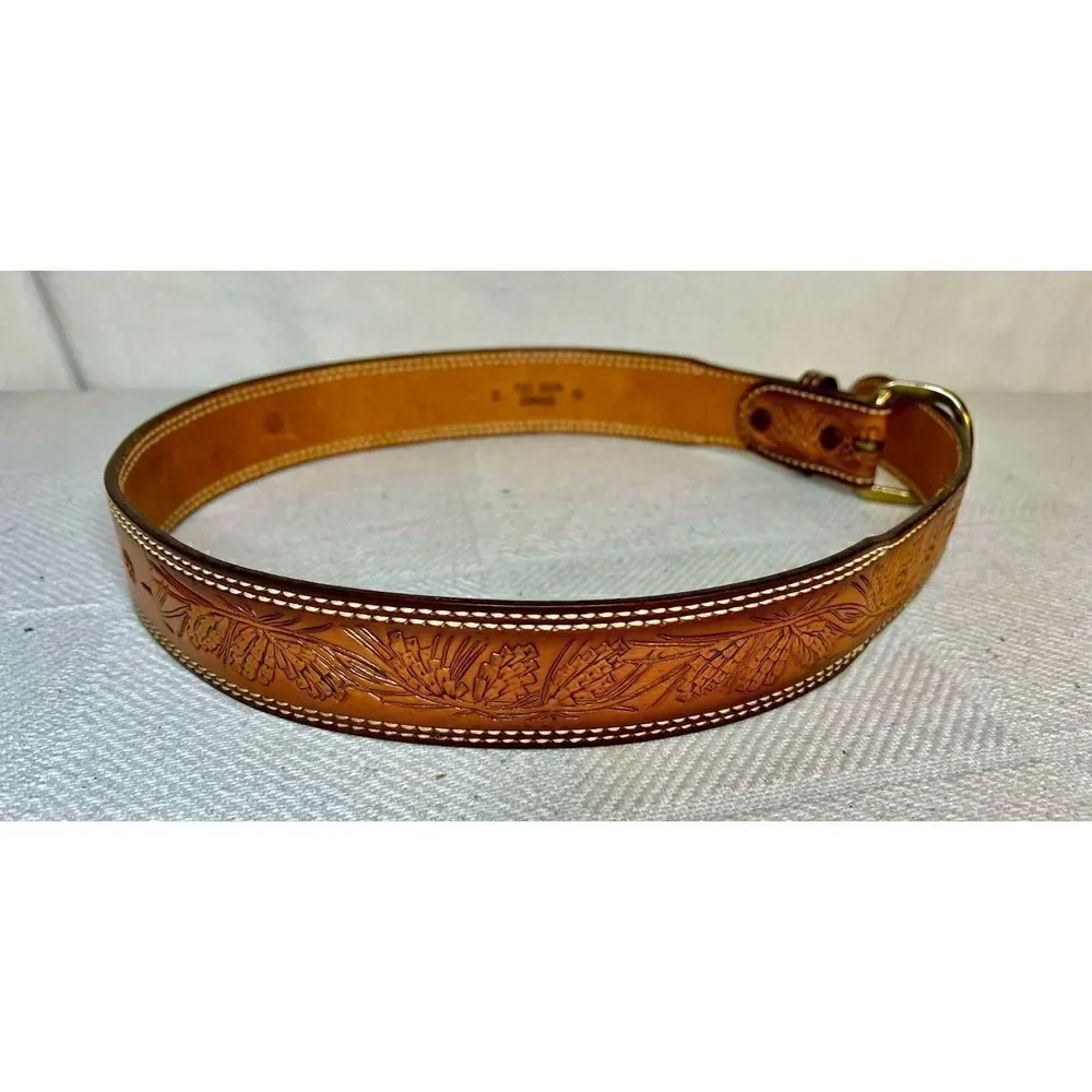 Vintage Western Tooled Leather Belt Pine Pattern& LINDA Across Middle Back Sz 32